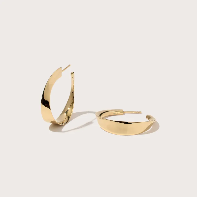 Twisted Wave Hoops made by Otiumberg