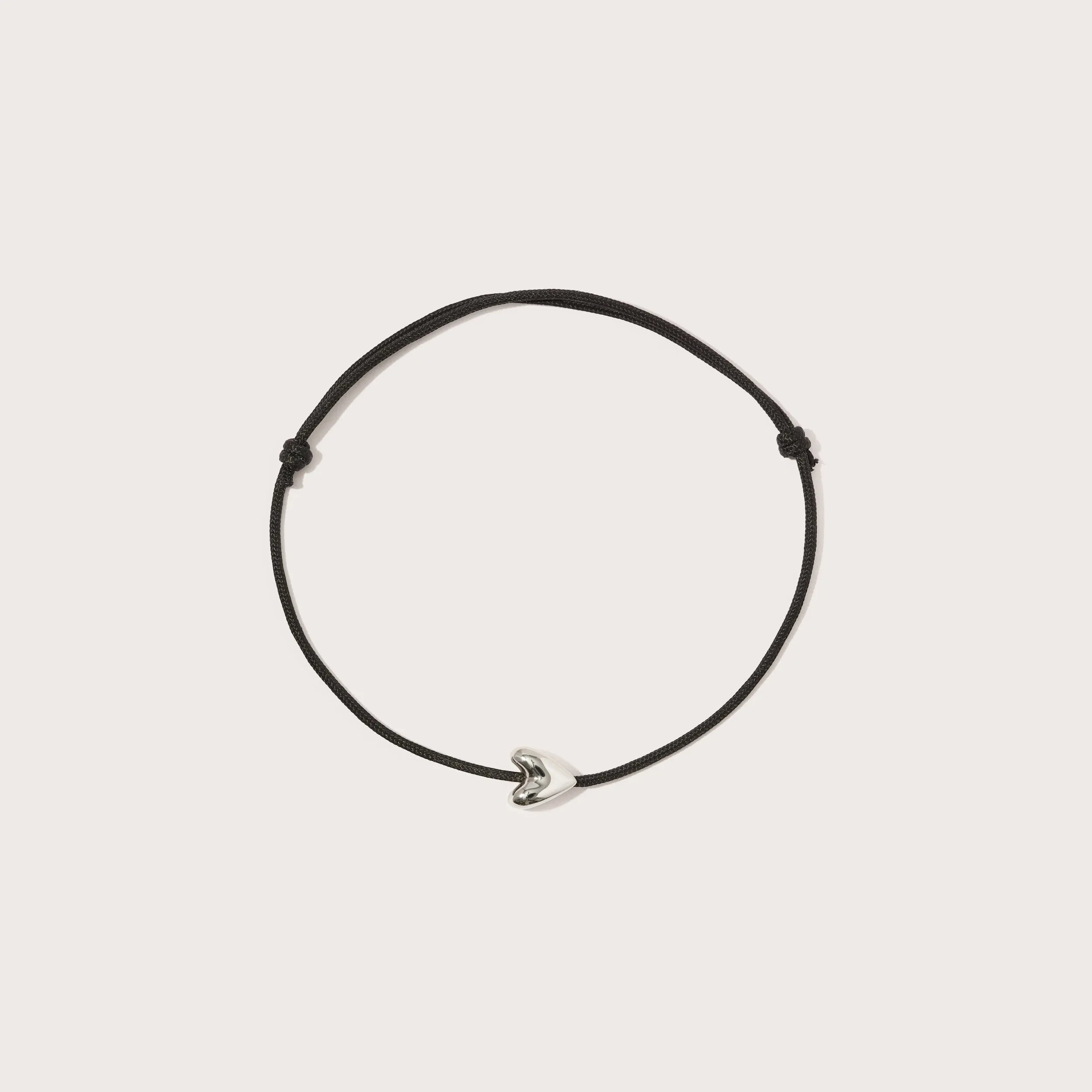 Roscida Heart Cord Bracelet sold by Otiumberg