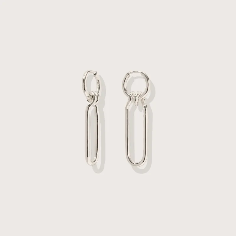 Twist Drop Hoops made by Otiumberg