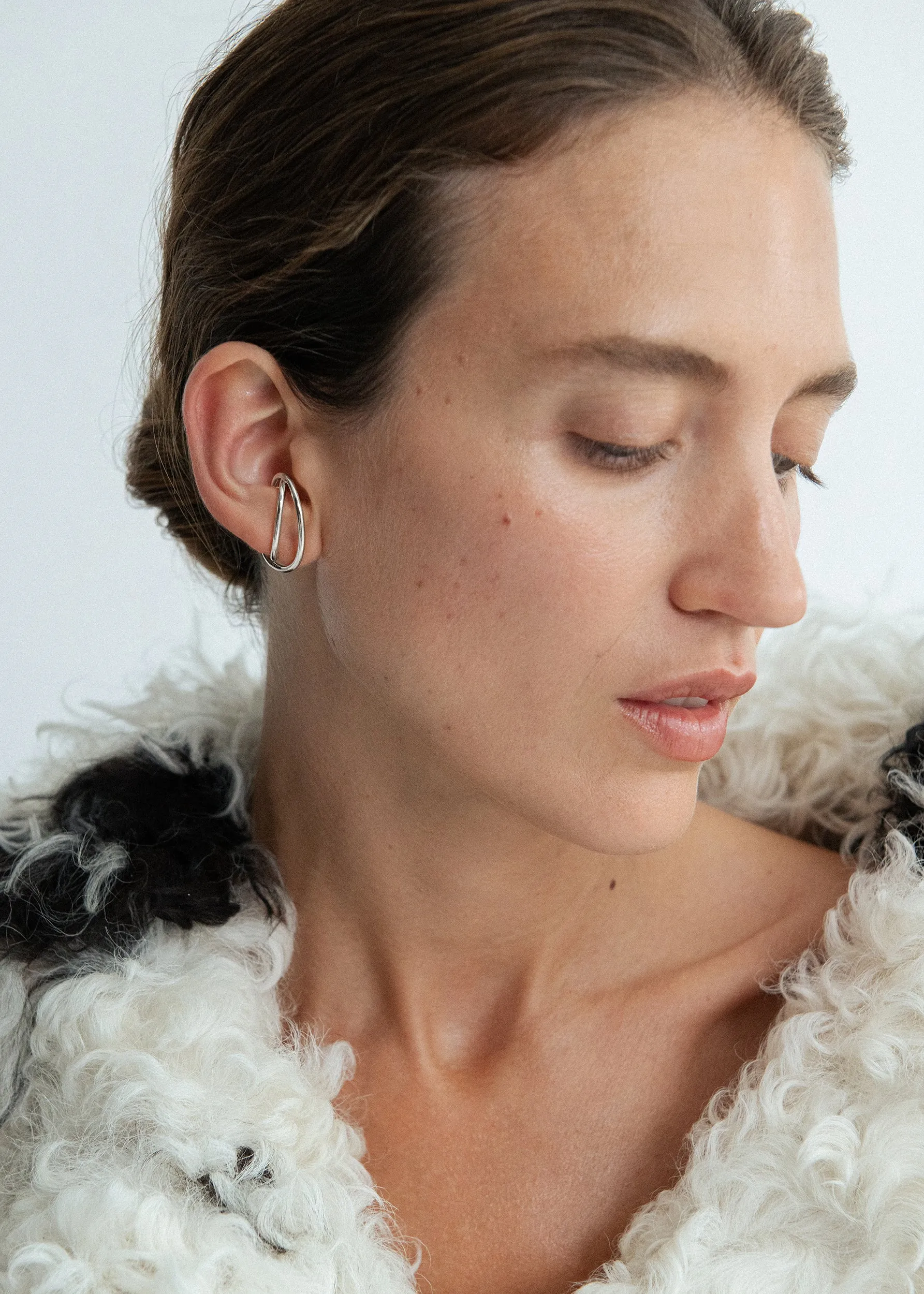 Dual Curve Ear Cuff sold by Otiumberg product image thumbnail 2