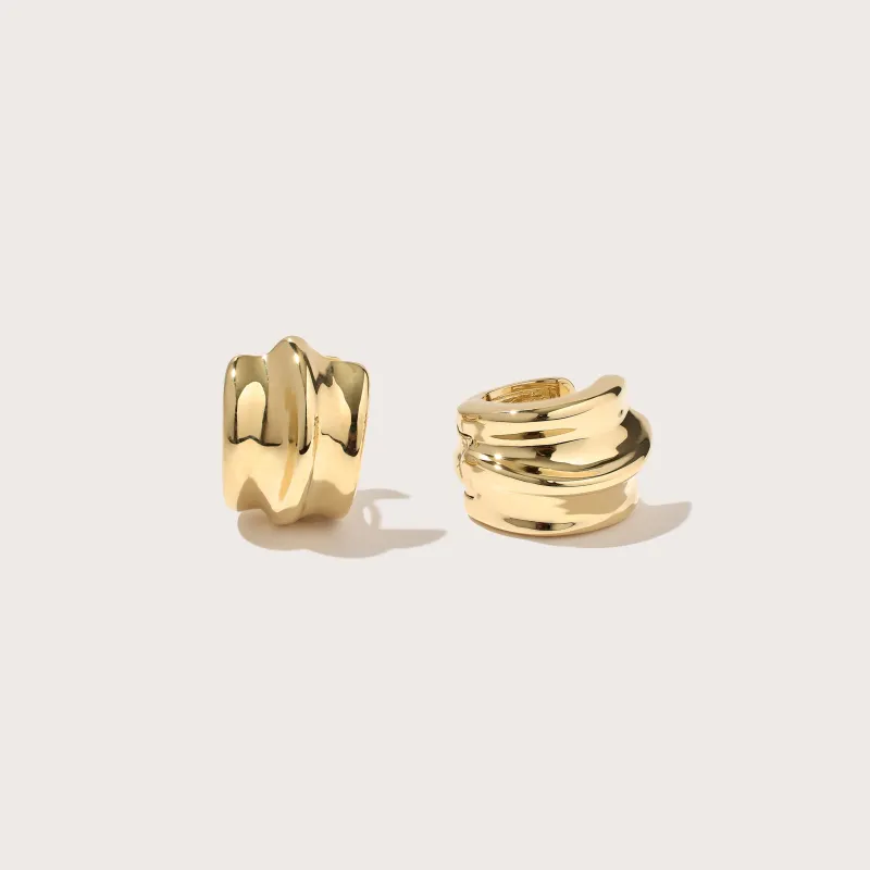 Small Wave Hoops made by Otiumberg