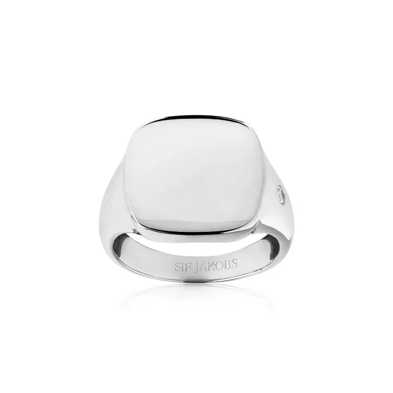 Ring Follina Pianura Quadrato sold by Sif Jakobs