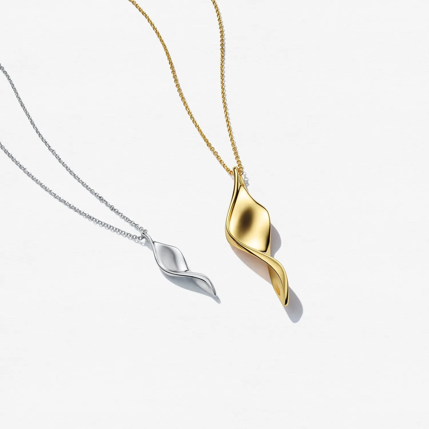 Necklace Foglia Grande sold by Sif Jakobs product image thumbnail 5