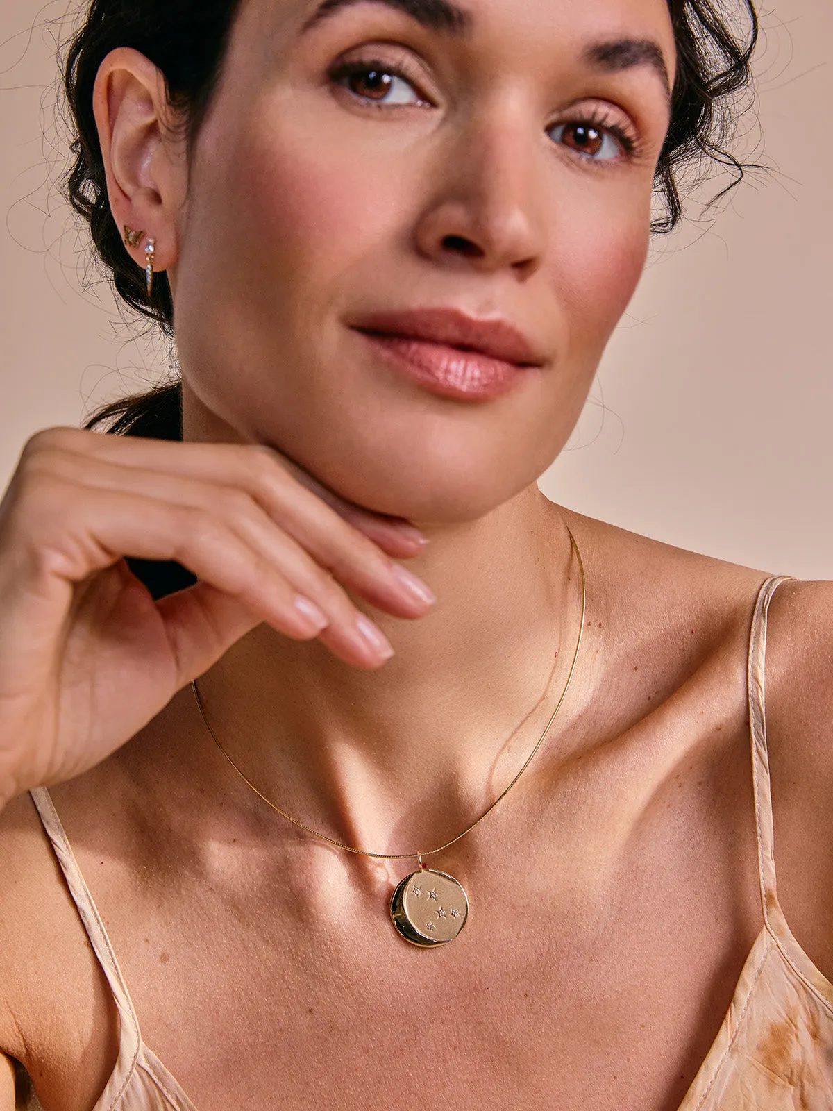 Thin Yellow Gold Omega Chain sold by YLANG23 product image thumbnail 2
