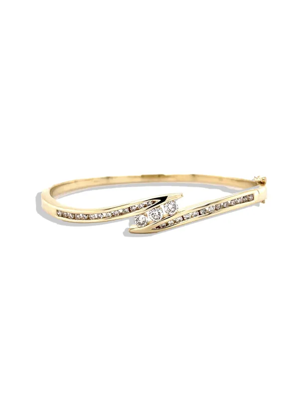 Vintage 1970's 0.90ct Diamond Bangle Bracelet made by Vintage
