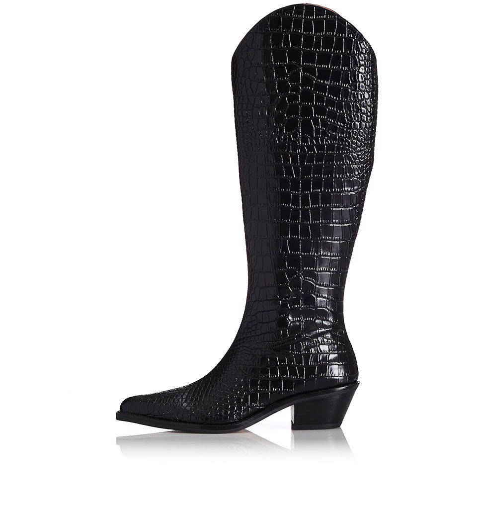 Lou sold by Alias Mae