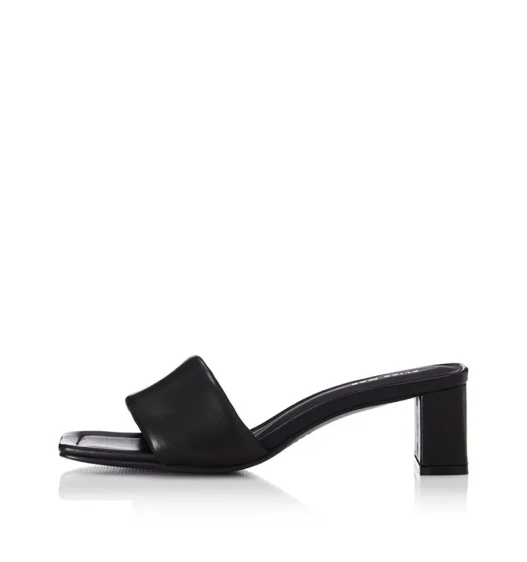 Ari sold by Alias Mae