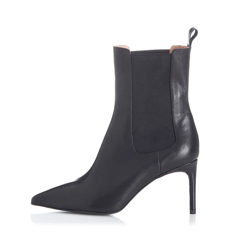 Cohen sold by Alias Mae