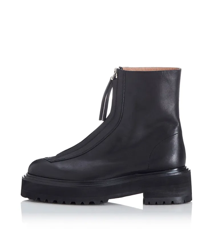 Ronni sold by Alias Mae