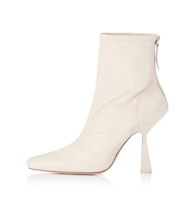 Vienna made by Alias Mae