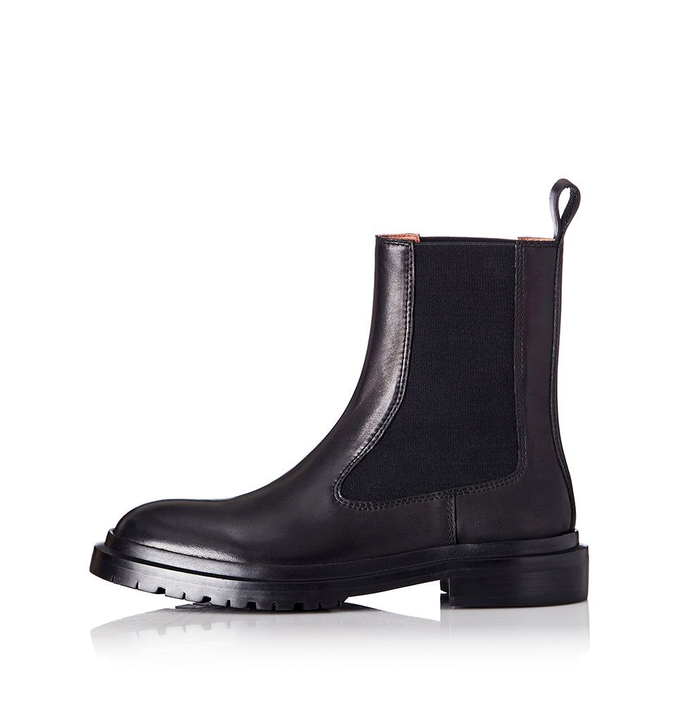 Emilia sold by Alias Mae