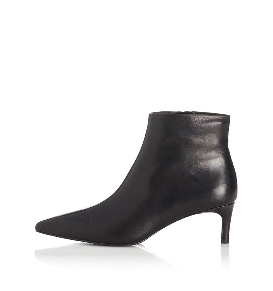 Charlie AW20 sold by Alias Mae