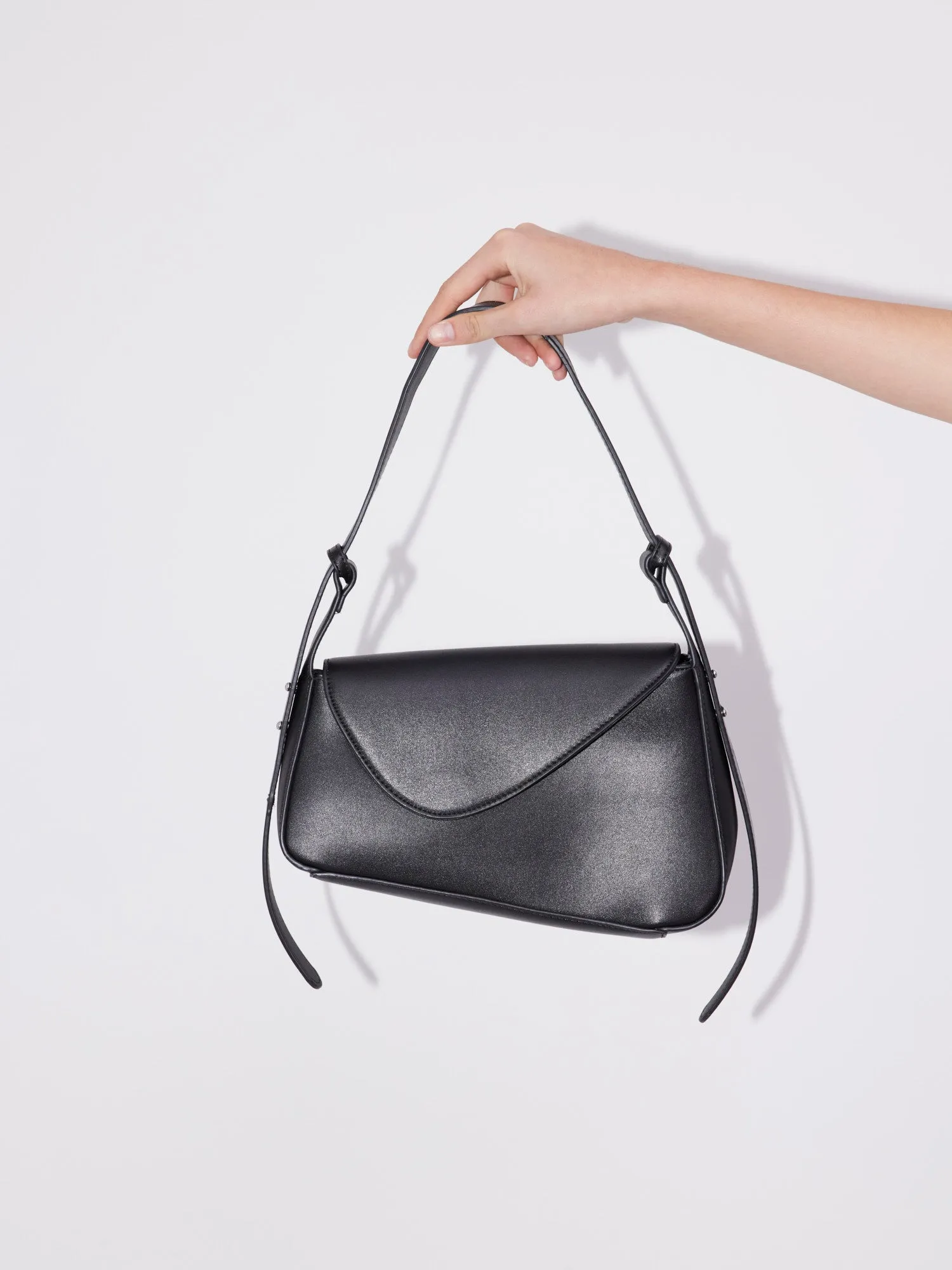 Schultertasche 'Rieke' sold by LeGer