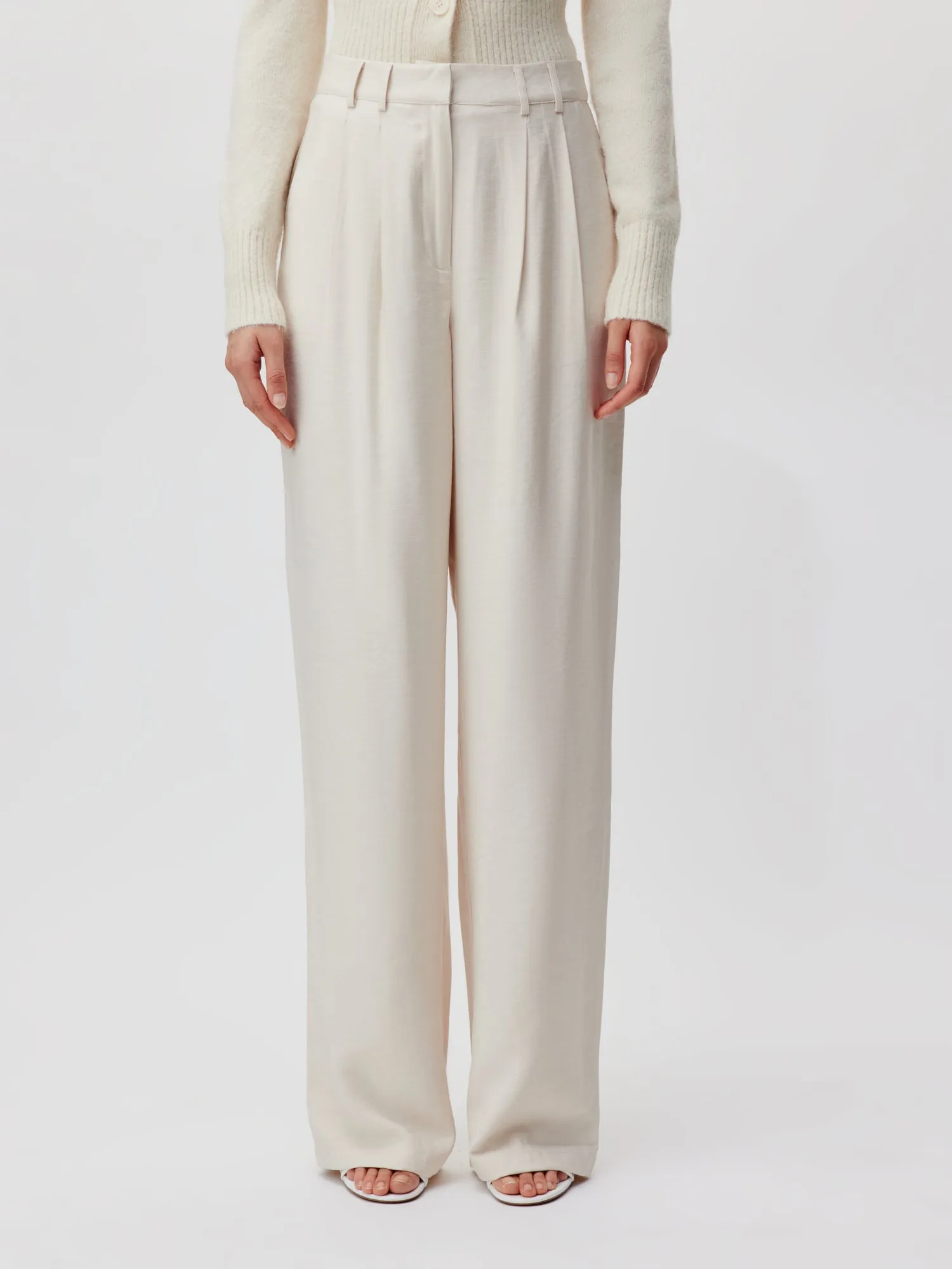 Hose 'Draco Tall' sold by LeGer