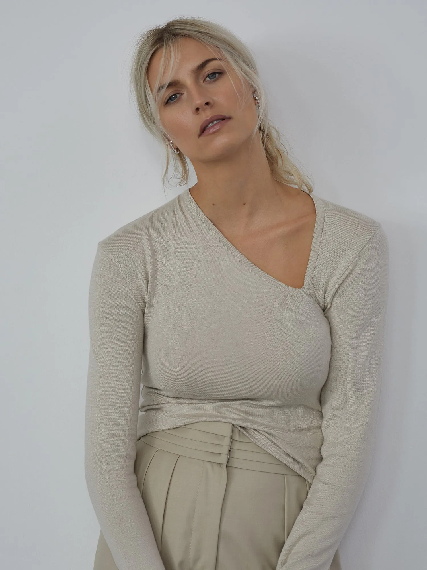 Helen Top sold by LeGer product image thumbnail 2