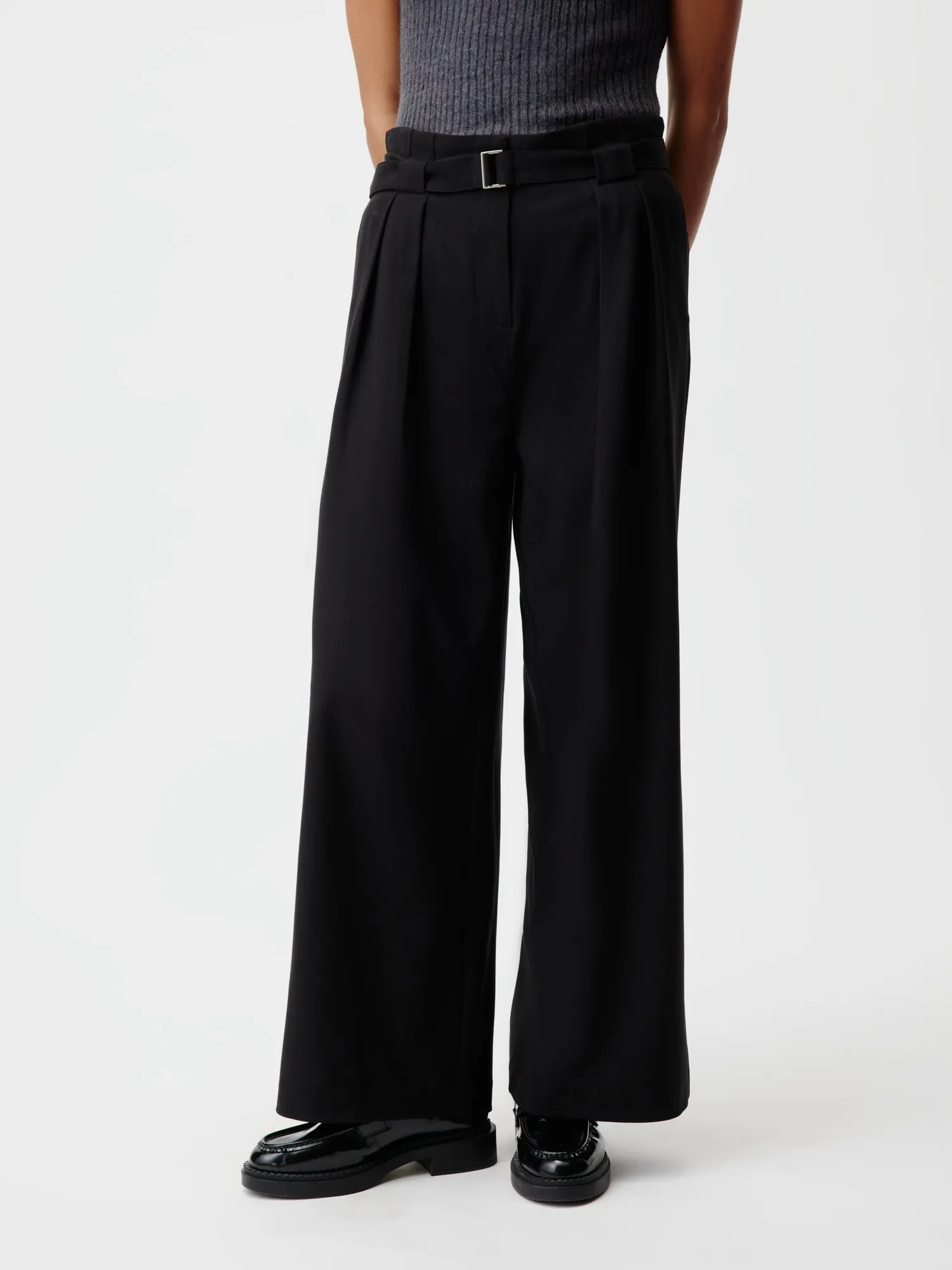 Viveka Pants sold by LeGer