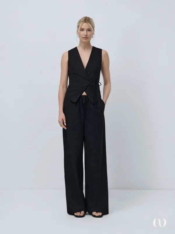 Emelie Top sold by LeGer