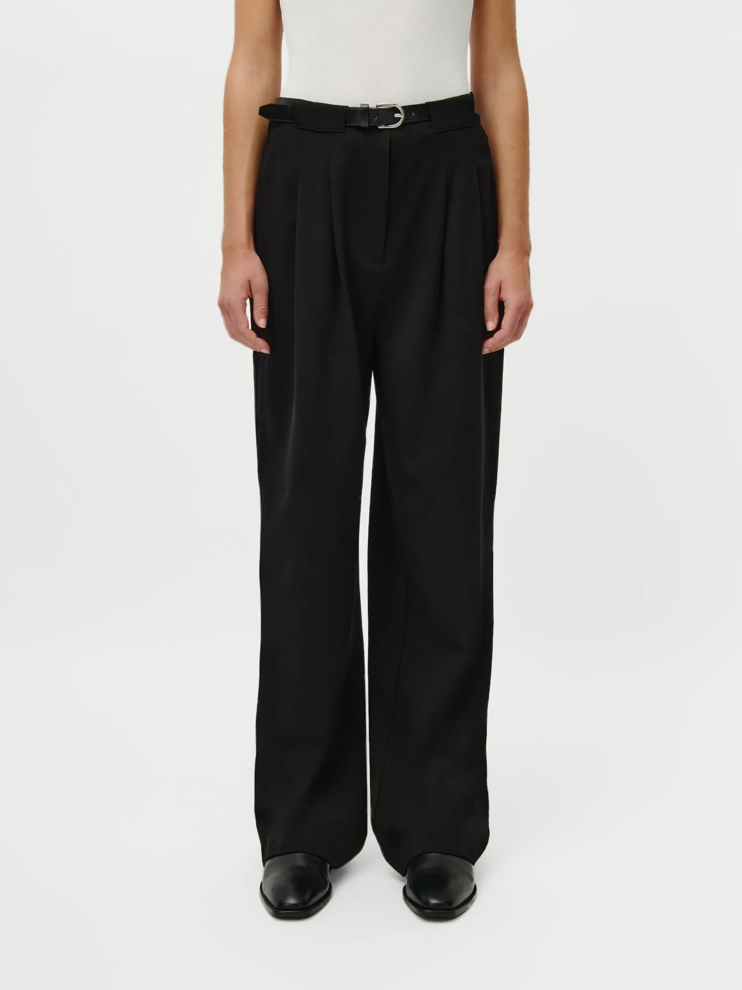 Jeromina Pants sold by LeGer