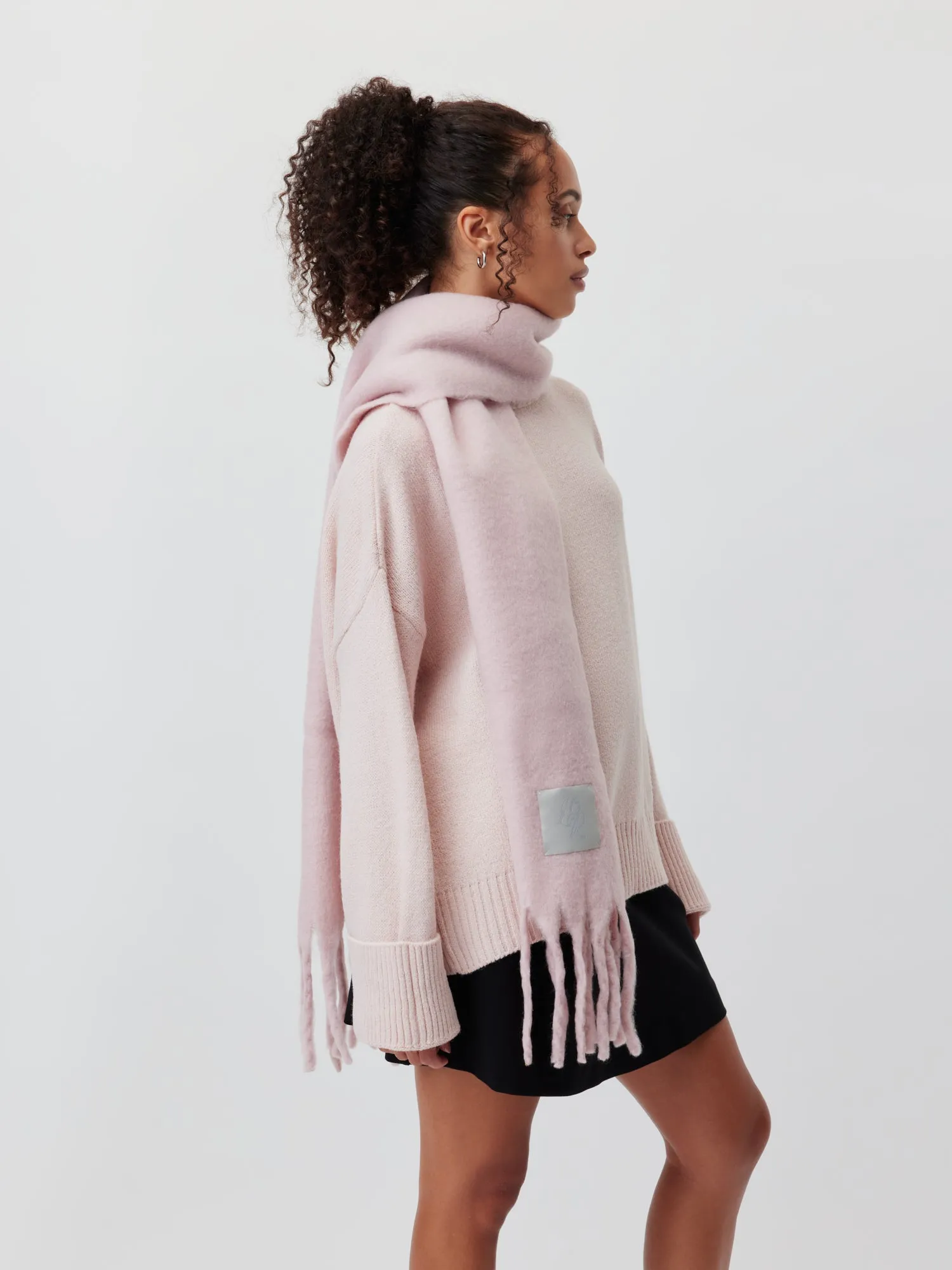 Schal 'Isabelle' sold by LeGer product image thumbnail 3