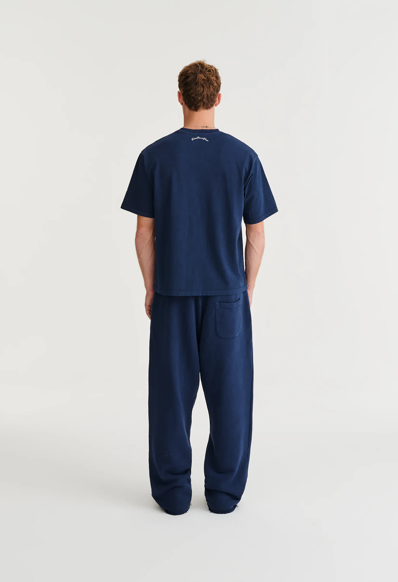 545 EVERYDAY HEAVYWEIGHT COTTON TEE WASHED NAVY sold by Fivefourfive product image thumbnail 4