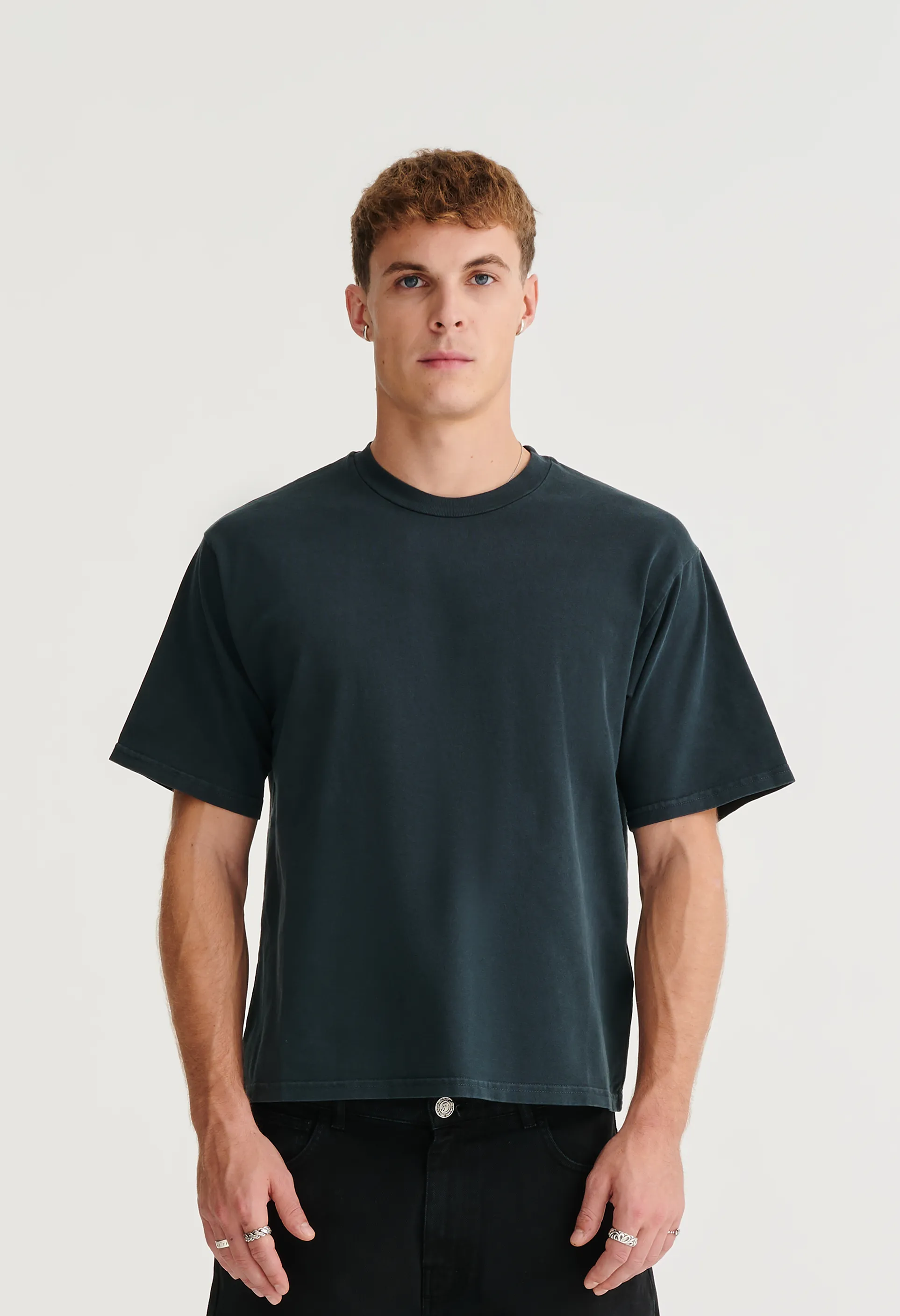 545 EVERYDAY HEAVYWEIGHT COTTON TEE WASHED BLACK sold by Fivefourfive