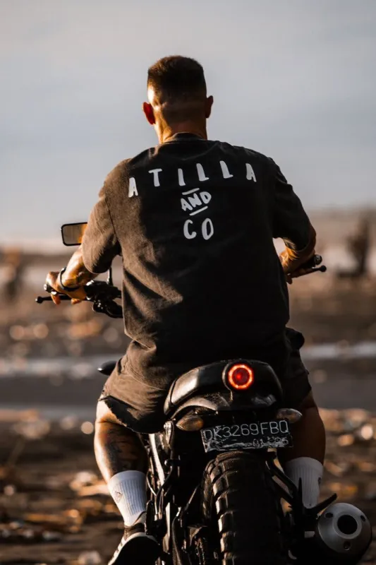 PASUT TEE made by Atilla & Co