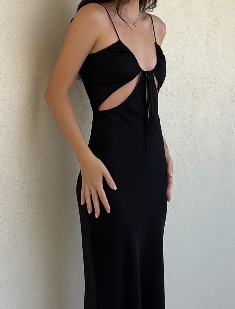 Brooklyn Baby Midi Dress | Black sold by Rumored product image thumbnail 3