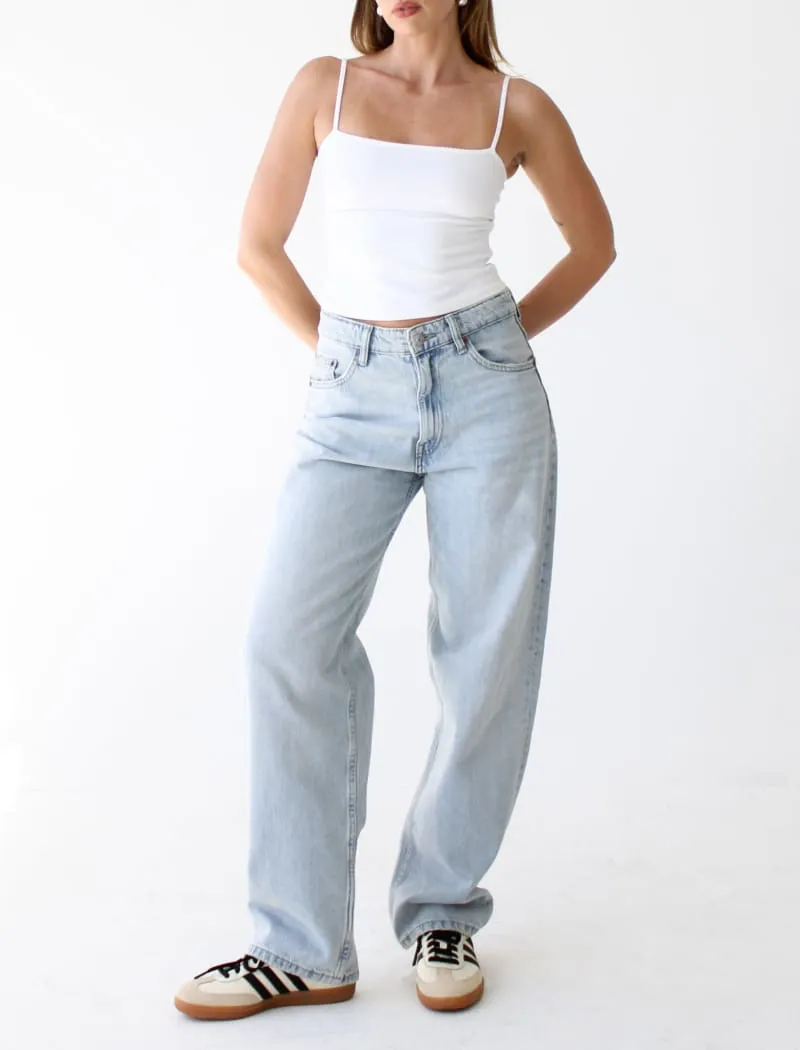 Timeless Tank | White sold by Rumored product image thumbnail 3