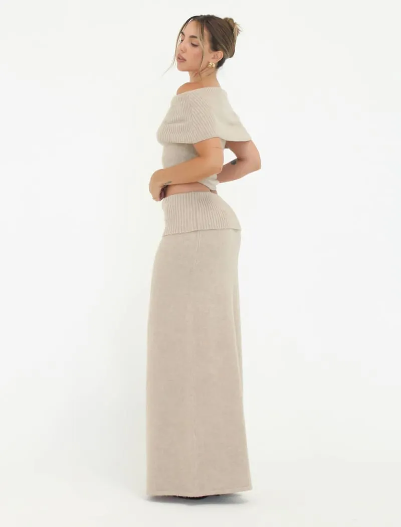 Fairfield Foldover Top | Latte sold by Rumored product image thumbnail 4