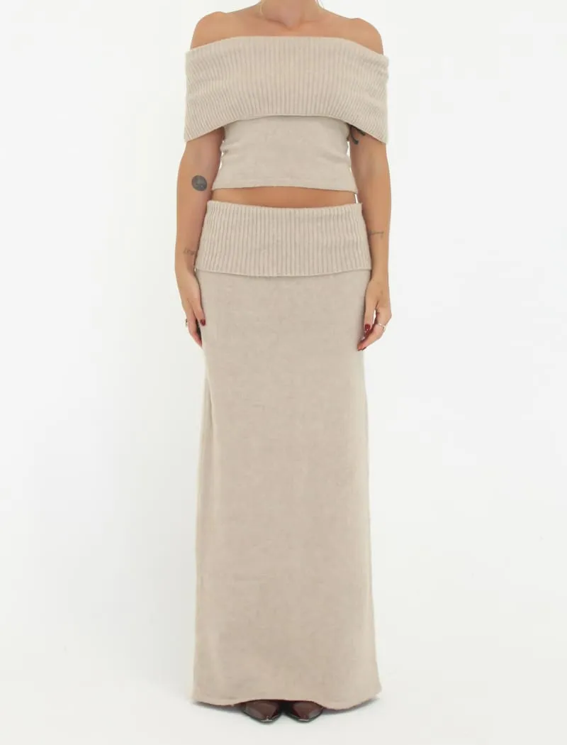 Fairfield Foldover Top | Latte sold by Rumored product image thumbnail 3