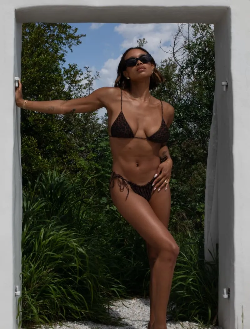 Hamptons Top | Fatale sold by Rumored product image thumbnail 5