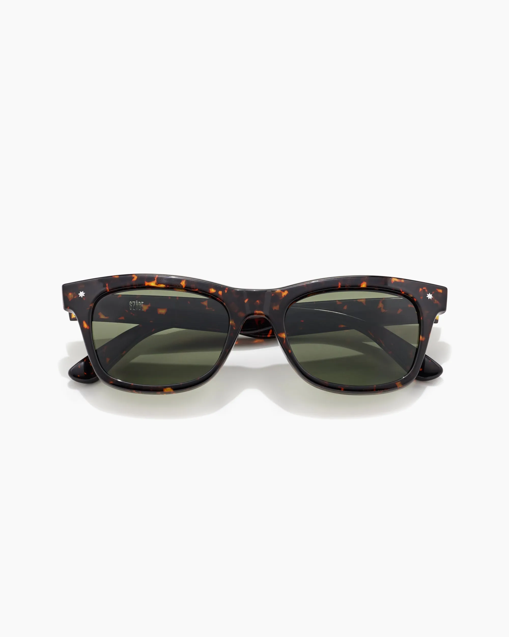 hardy ; wasp / moss polarised sold by Szade