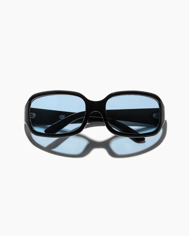 farrow ; elysium black / aqua made by Szade