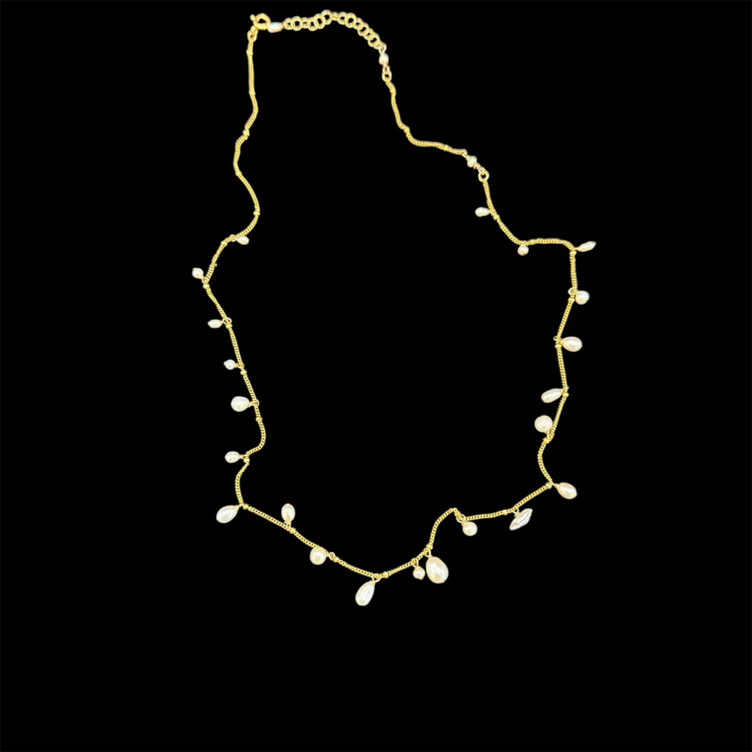 Harriet’s pearls sold by Ace of Swords