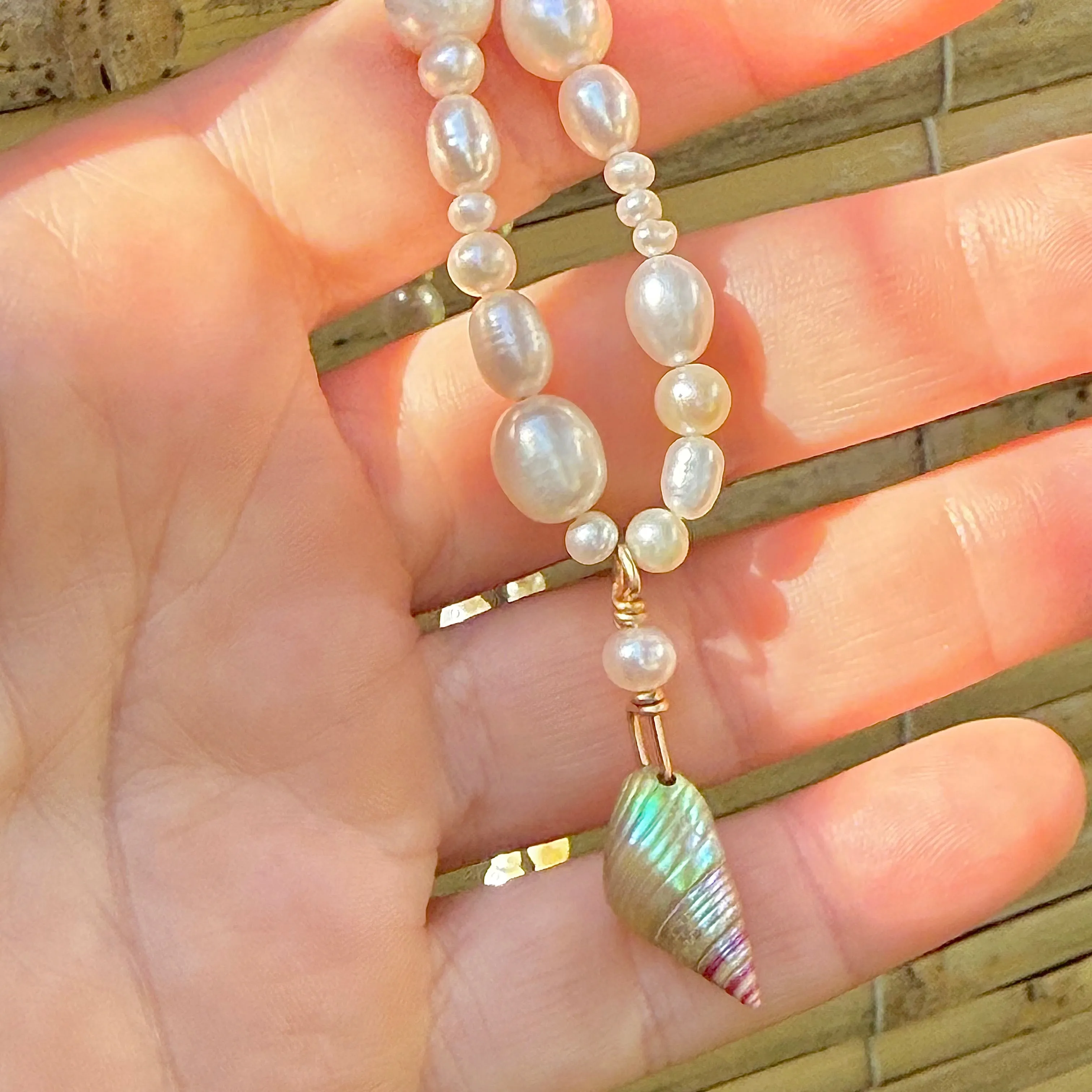 Rainbow kelp shell necklace sold by Ace of Swords product image thumbnail 3