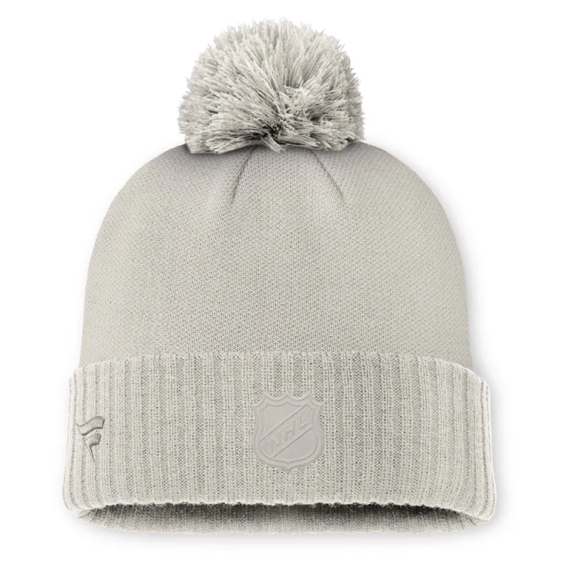 Montreal Canadiens Acrylic Cuffed Beanie With Pompom made by Fanatics