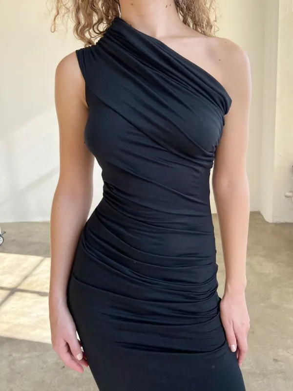 Quinn Dress - Black sold by Lisa Says Gah