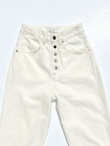 Bonnie Jean - Lagos sold by Lisa Says Gah