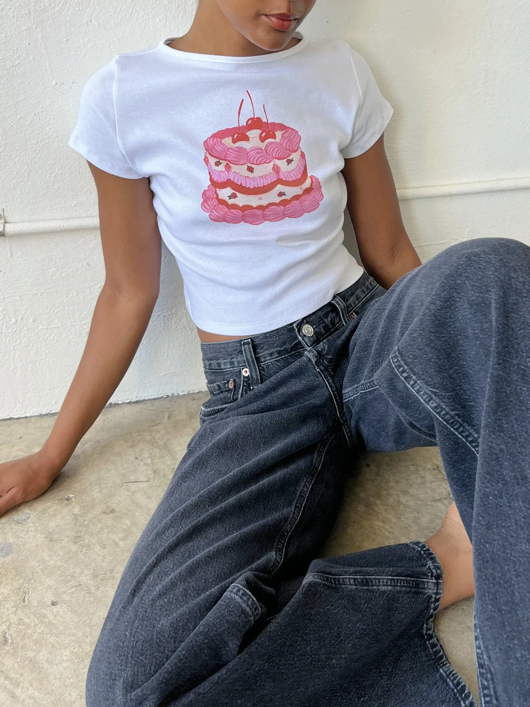 Alex Tee - Cake sold by Lisa Says Gah product image thumbnail 3