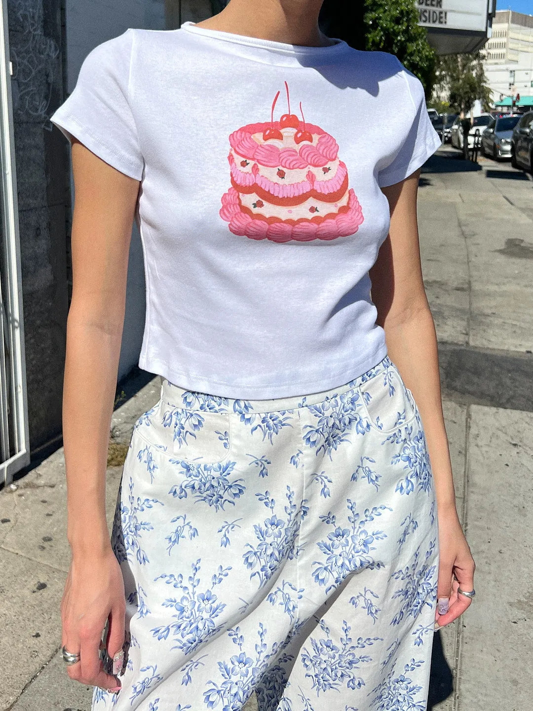Alex Tee - Cake sold by Lisa Says Gah product image thumbnail 4