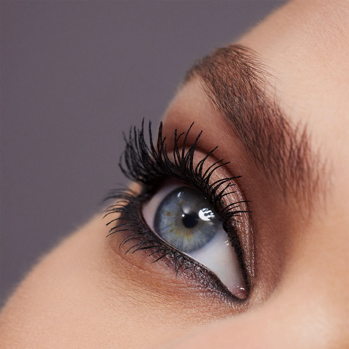 Clarins Wonder Volume Mascara 01 Extreme Black 8ml sold by Edgars product image thumbnail 4