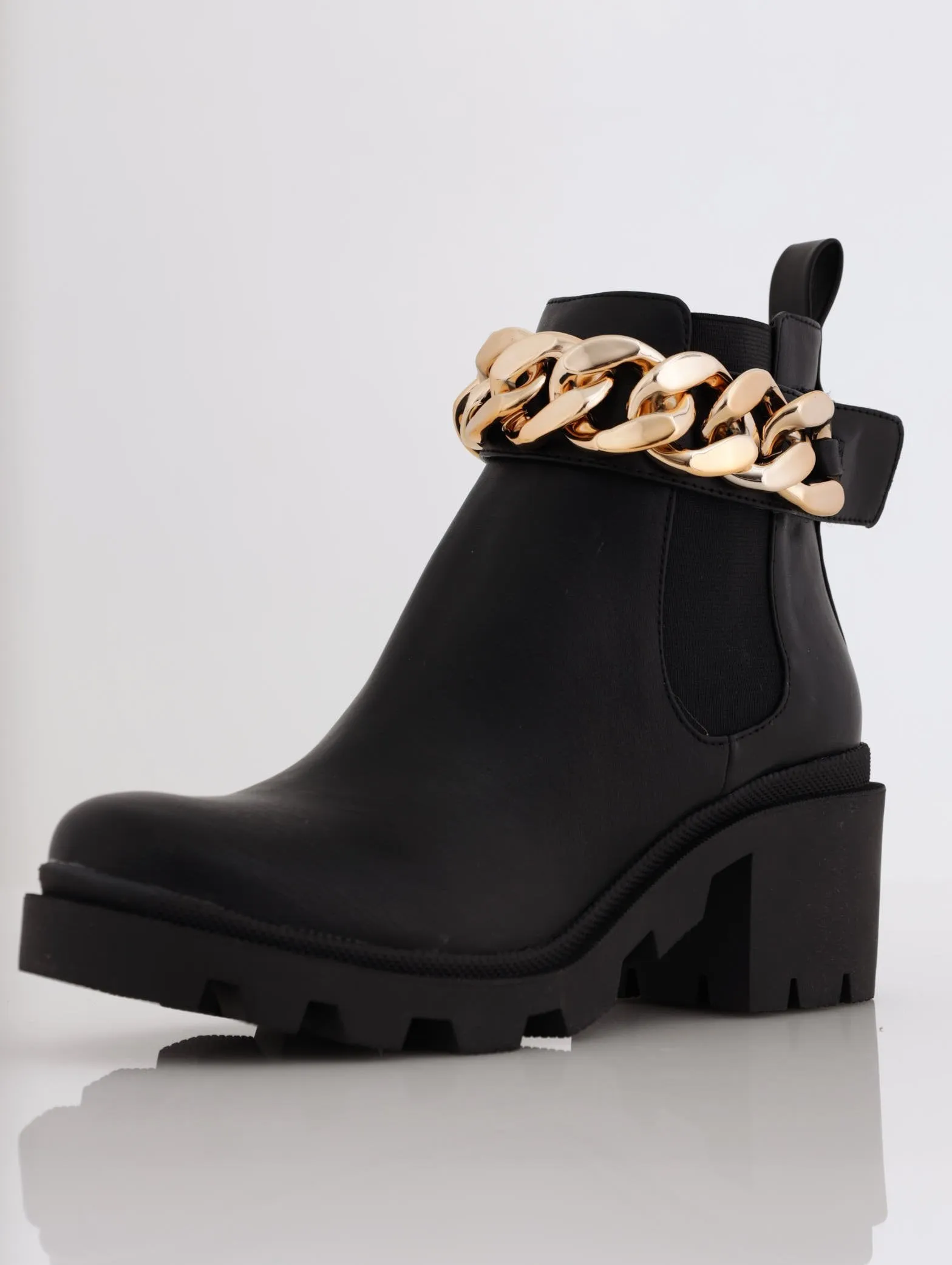 Ladies Steve Madden Amulet Chelsea Boot - Black sold by Edgars