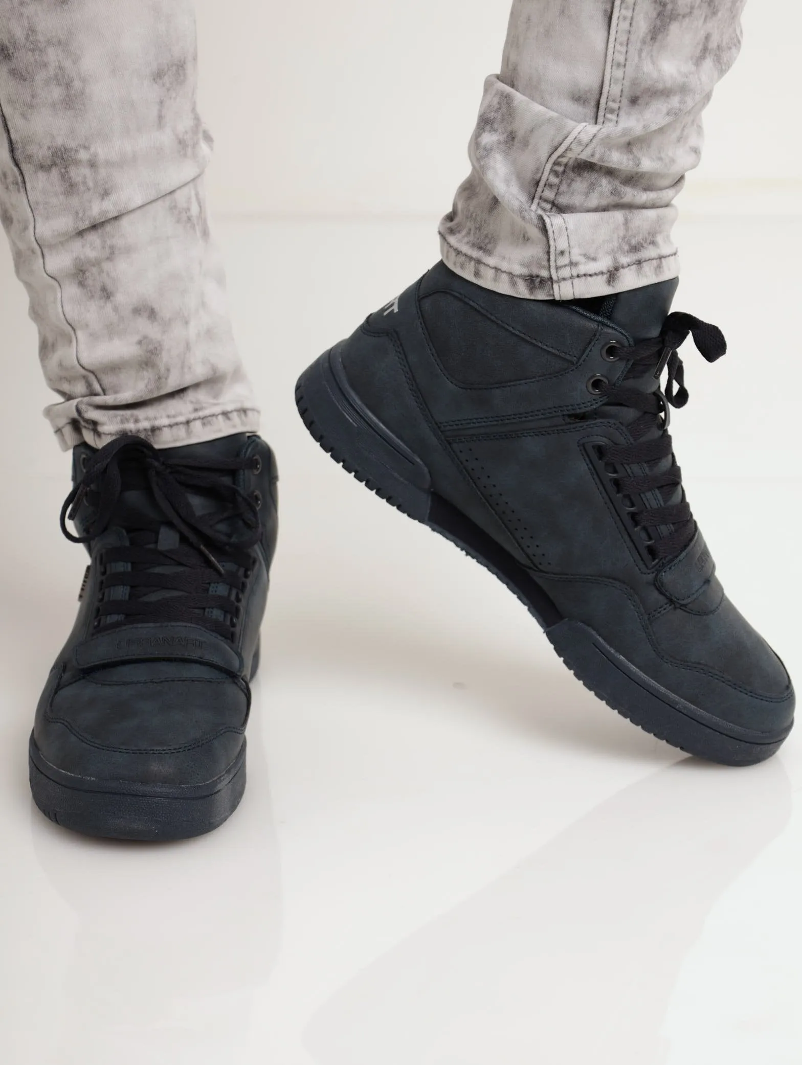 Men's Conti 8 Sneaker - Navy sold by Edgars