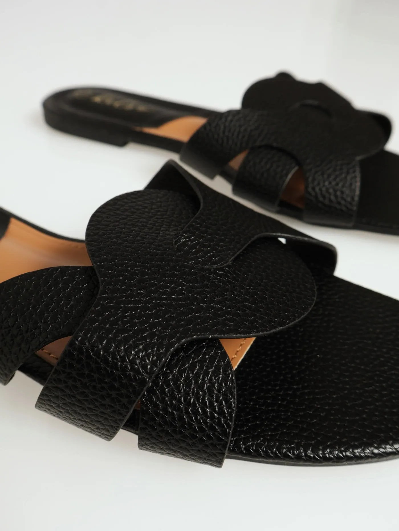Interlock Strap Pebble Grain Mule Sandal - Black sold by Edgars product image thumbnail 3