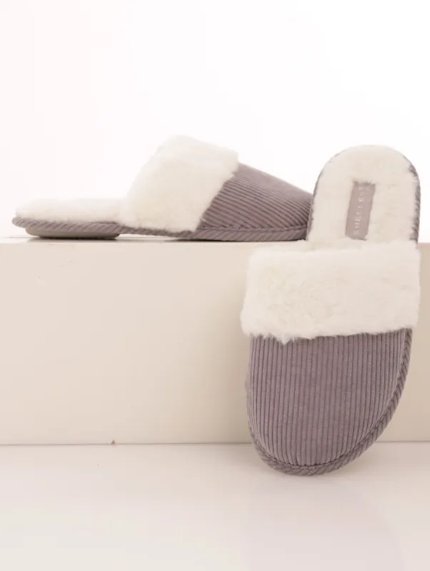 Ladies Lined Fur Closed Toe Slipper - Grey sold by Edgars