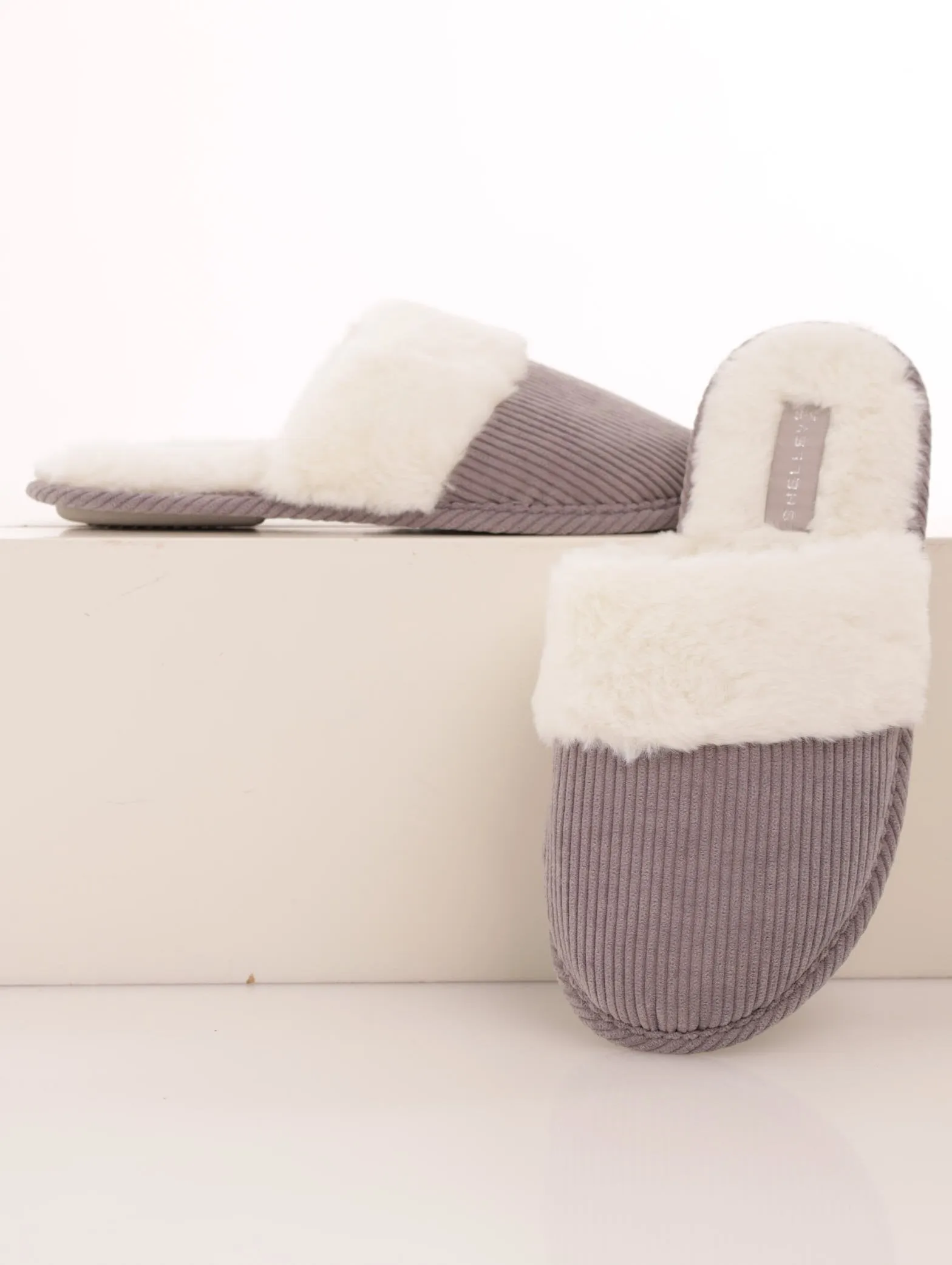 Ladies Lined Fur Closed Toe Slipper - Grey sold by Edgars