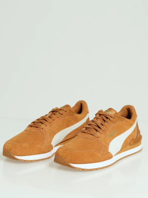 ST Runner V4 Sneaker - Tan sold by Edgars