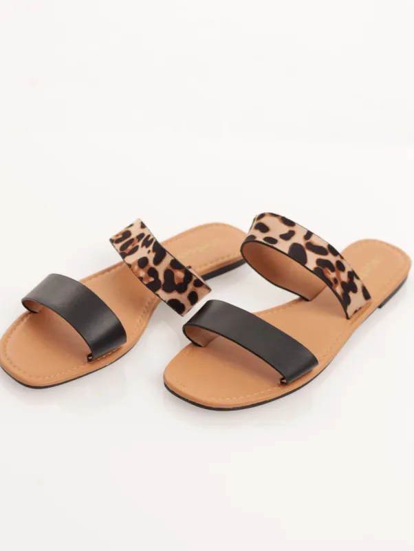 Ladies Toe Post Cross-Over Sandal sold by Edgars