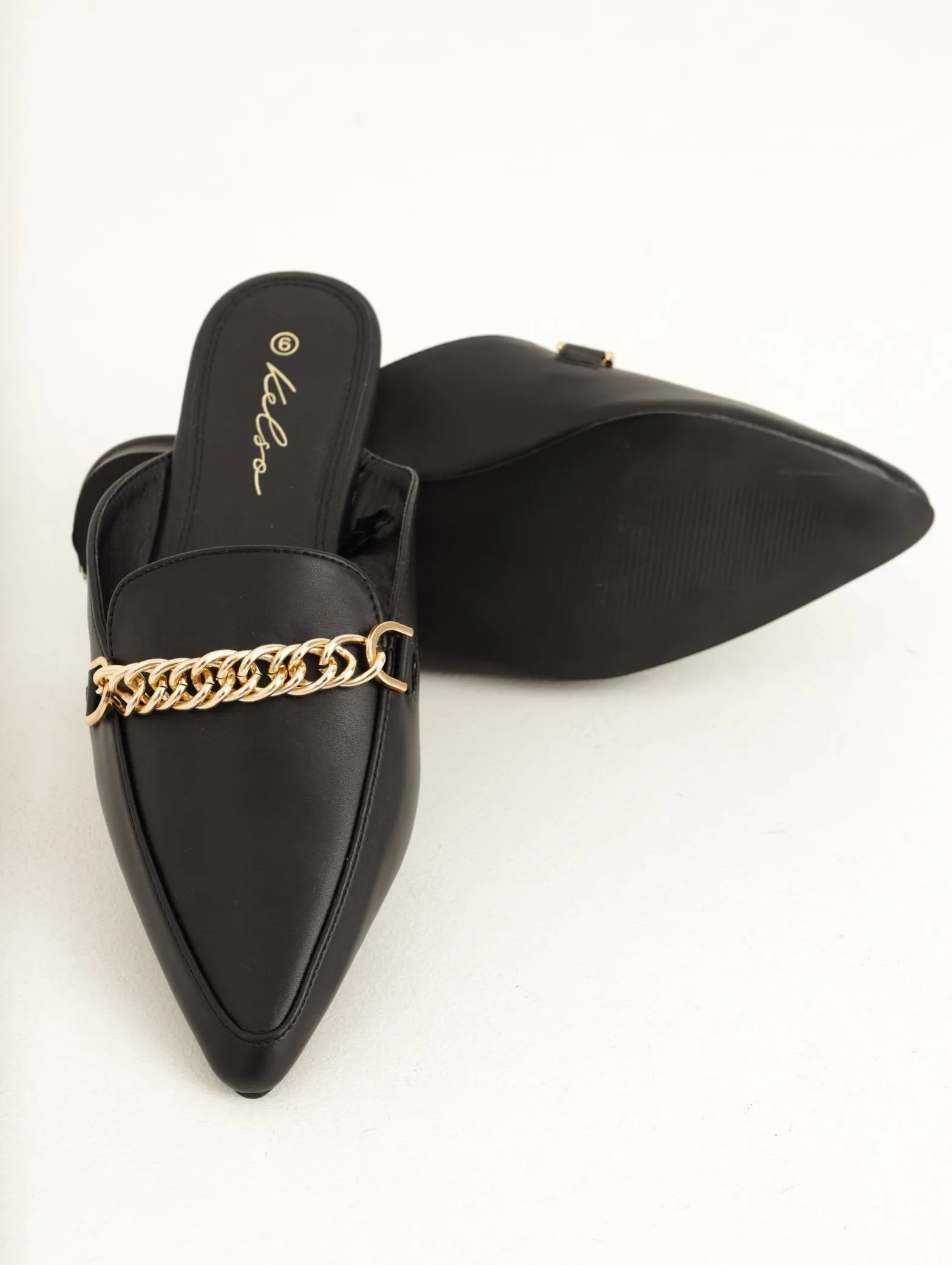 Ladies Push In Pointy With Circle Chain - Black sold by Edgars