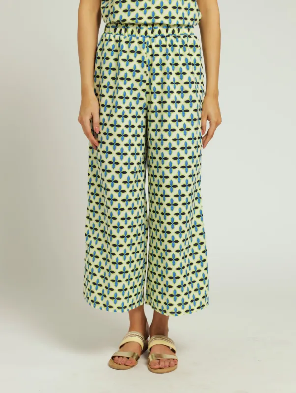 Pleated Pull On Linen Capri Pants - White/Blue/Green sold by Edgars
